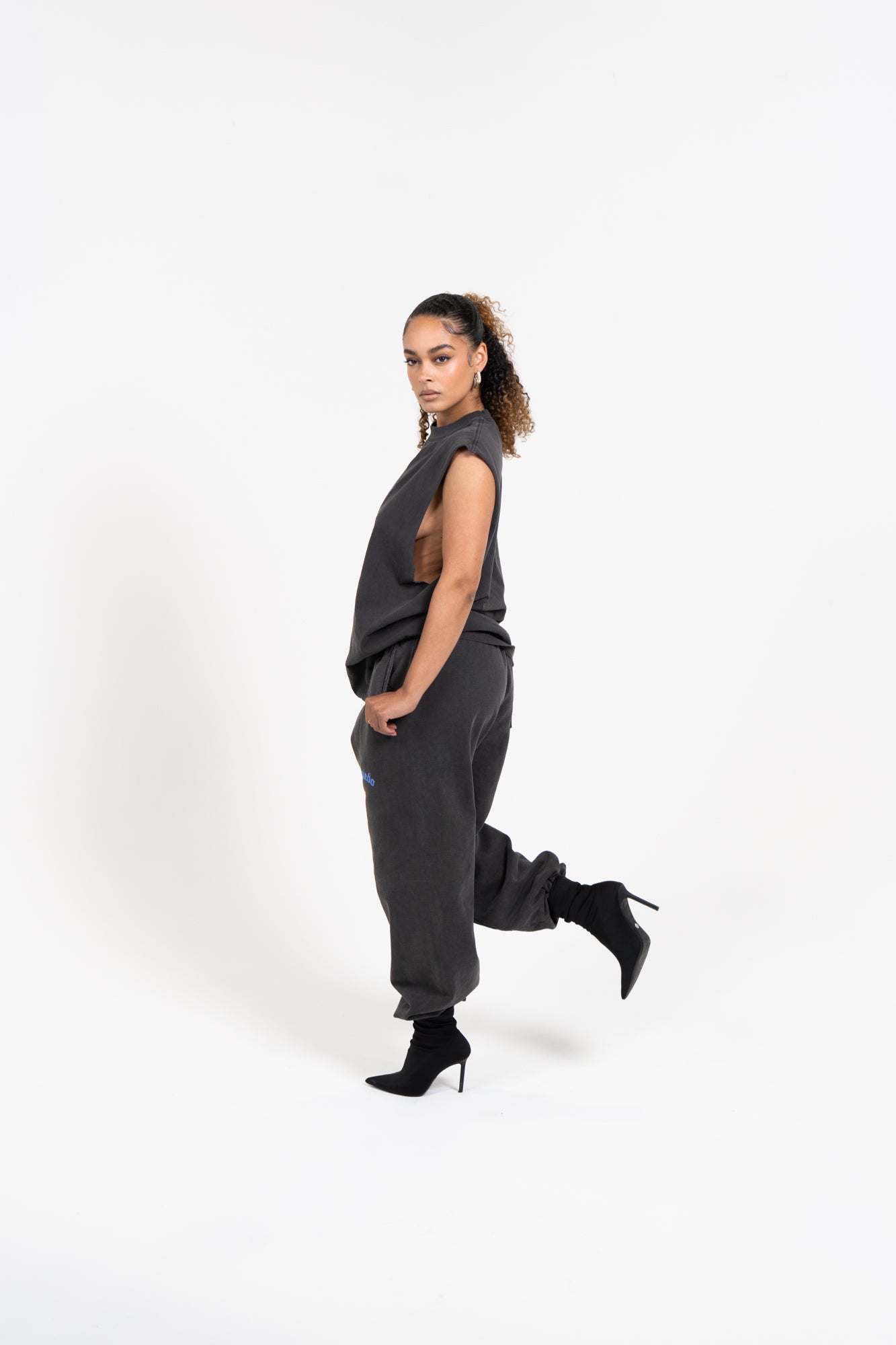 NOCHE AZUL CUTOFF TEE (UNISEX)