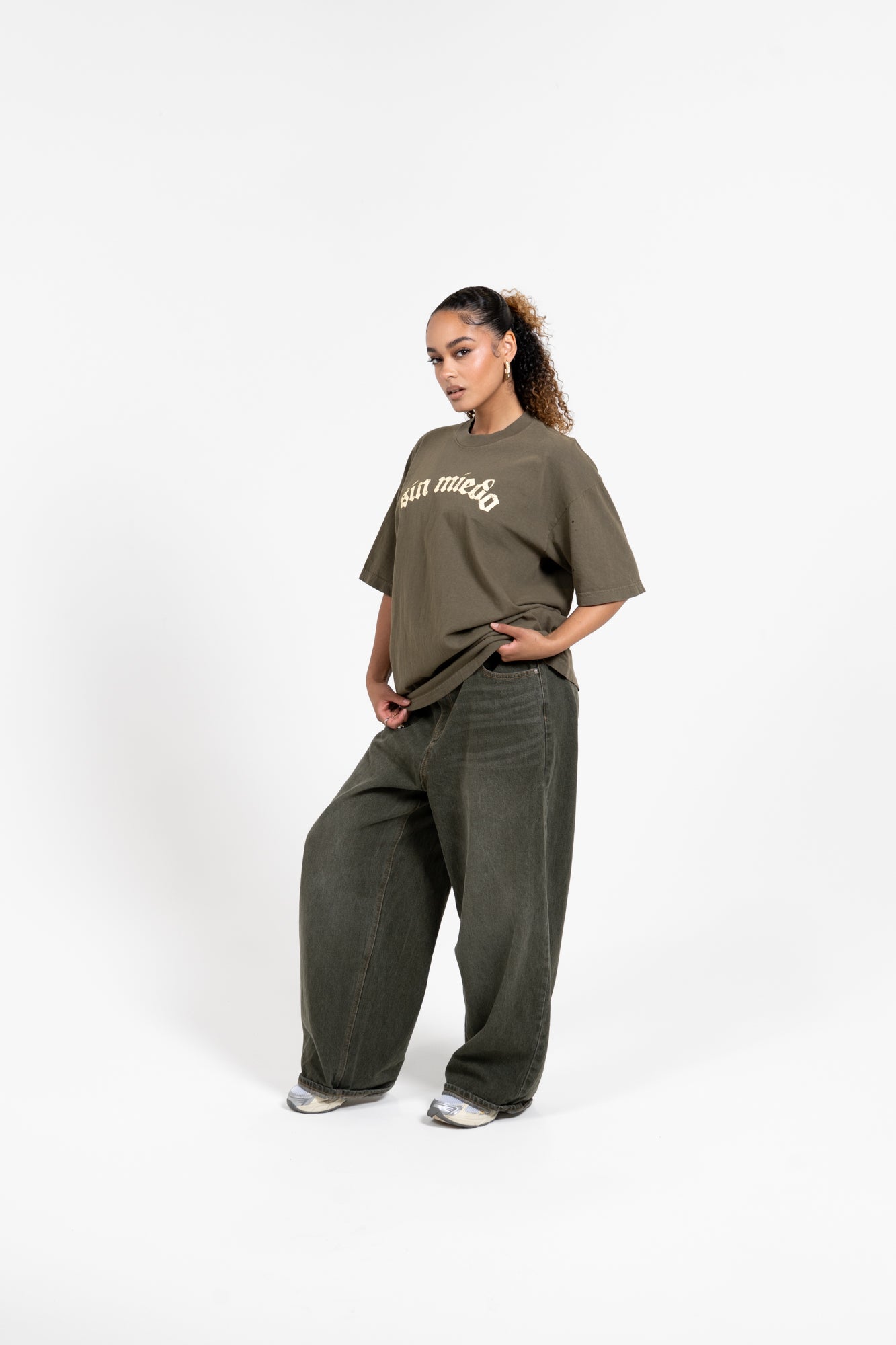 OLIVA TEE (UNISEX)