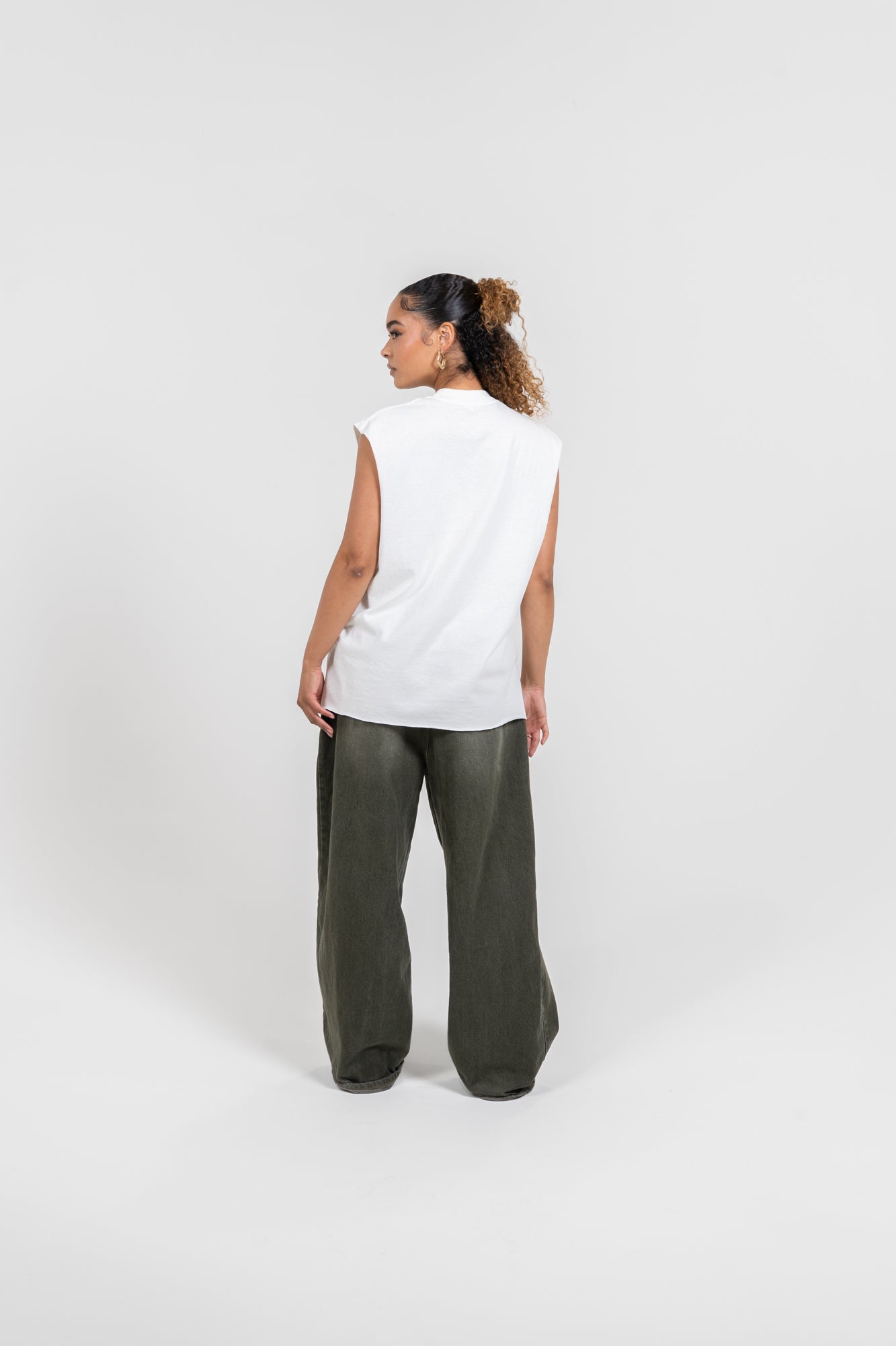 CREMA CUTOFF TEE (UNISEX)