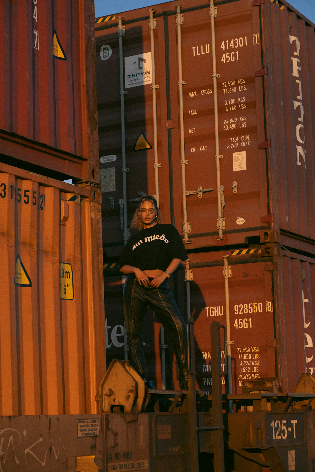 'SIN MIEDO' CROP TOP TEE