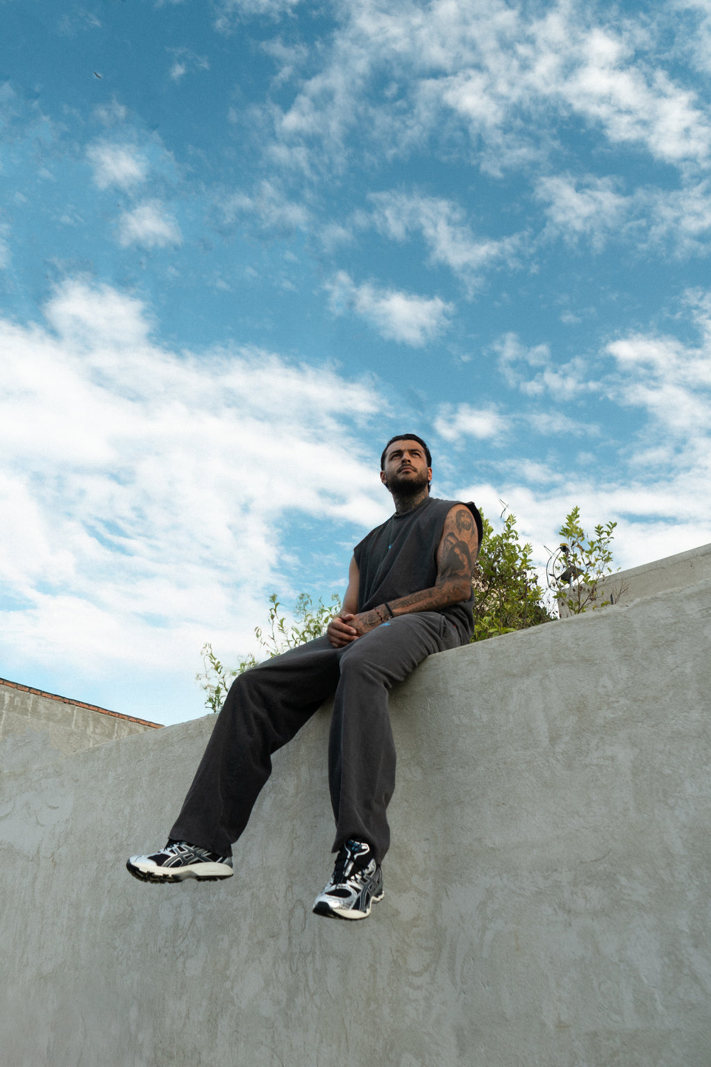 NOCHE AZUL CUTOFF TEE (UNISEX)