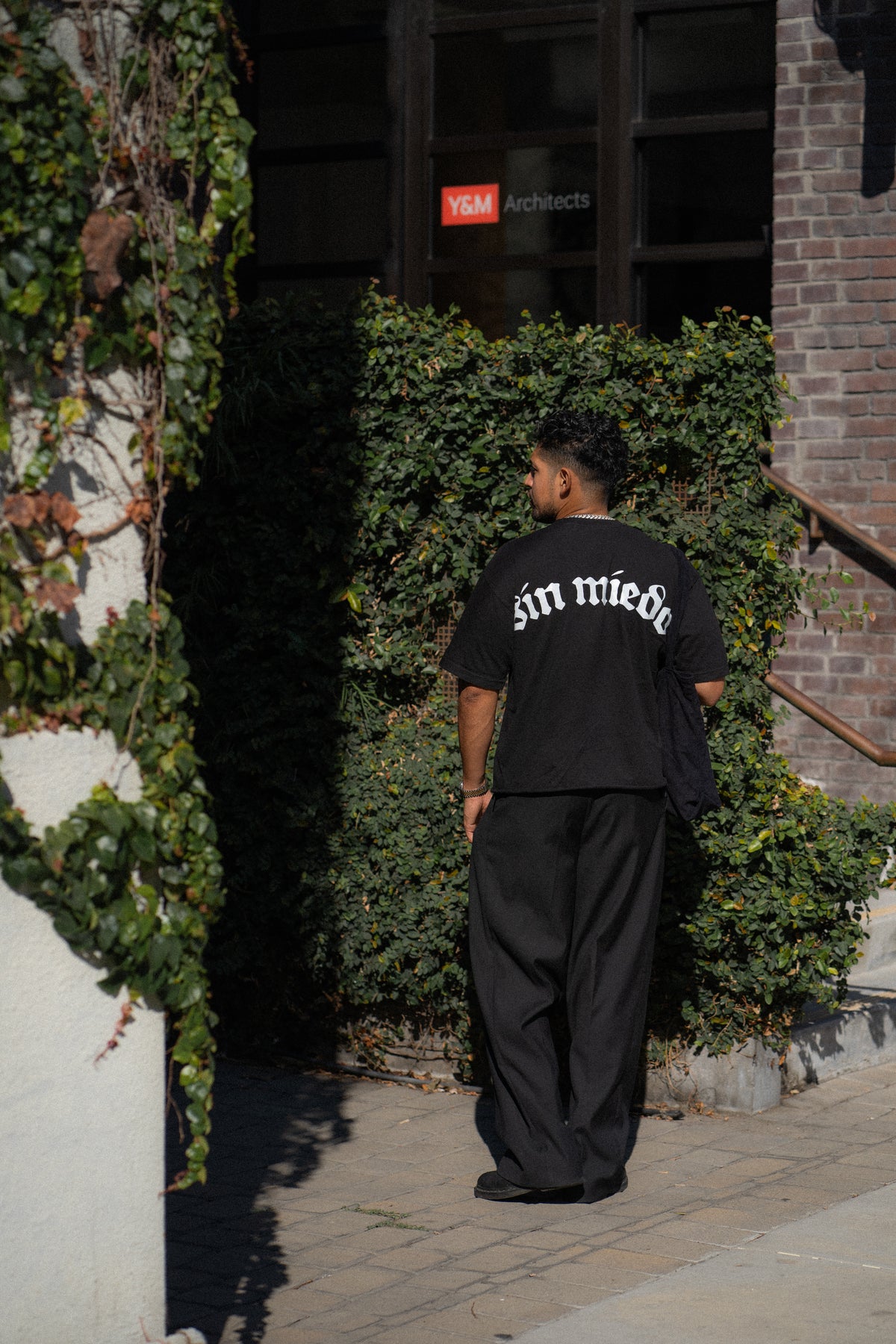 Sin Miedo back logo tee, detail