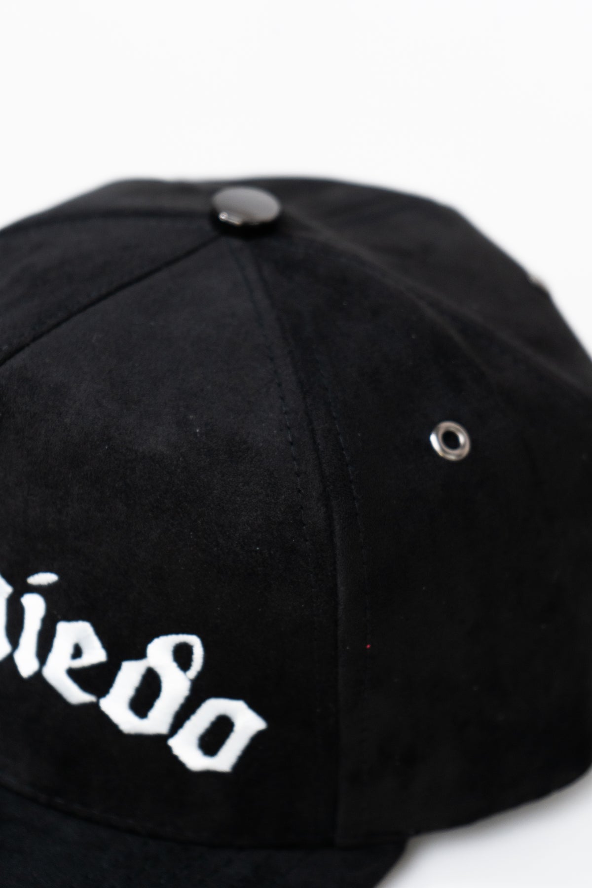 BLACK SUEDE HAT