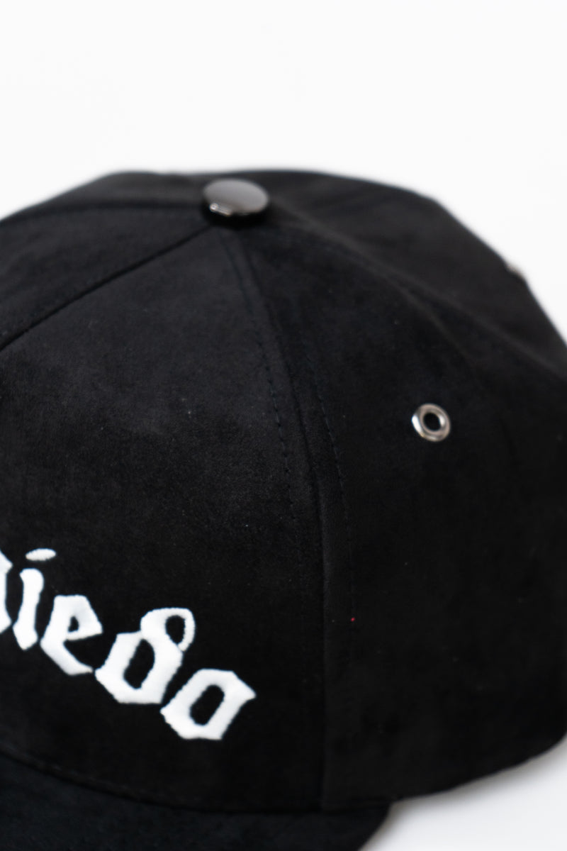Black suede Sin Miedo hat, alternate view