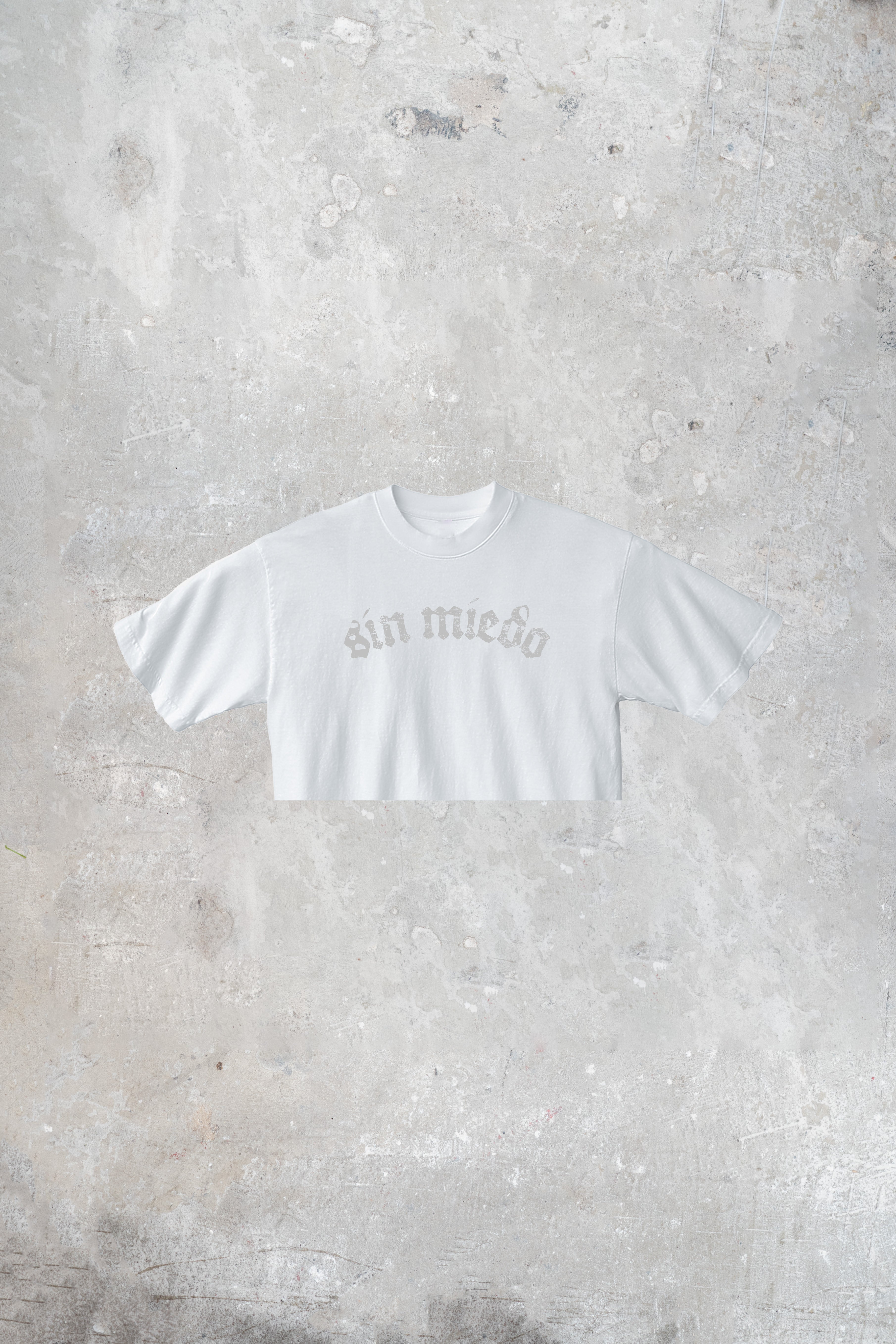 WHITE CEMENTO CROP TOP
