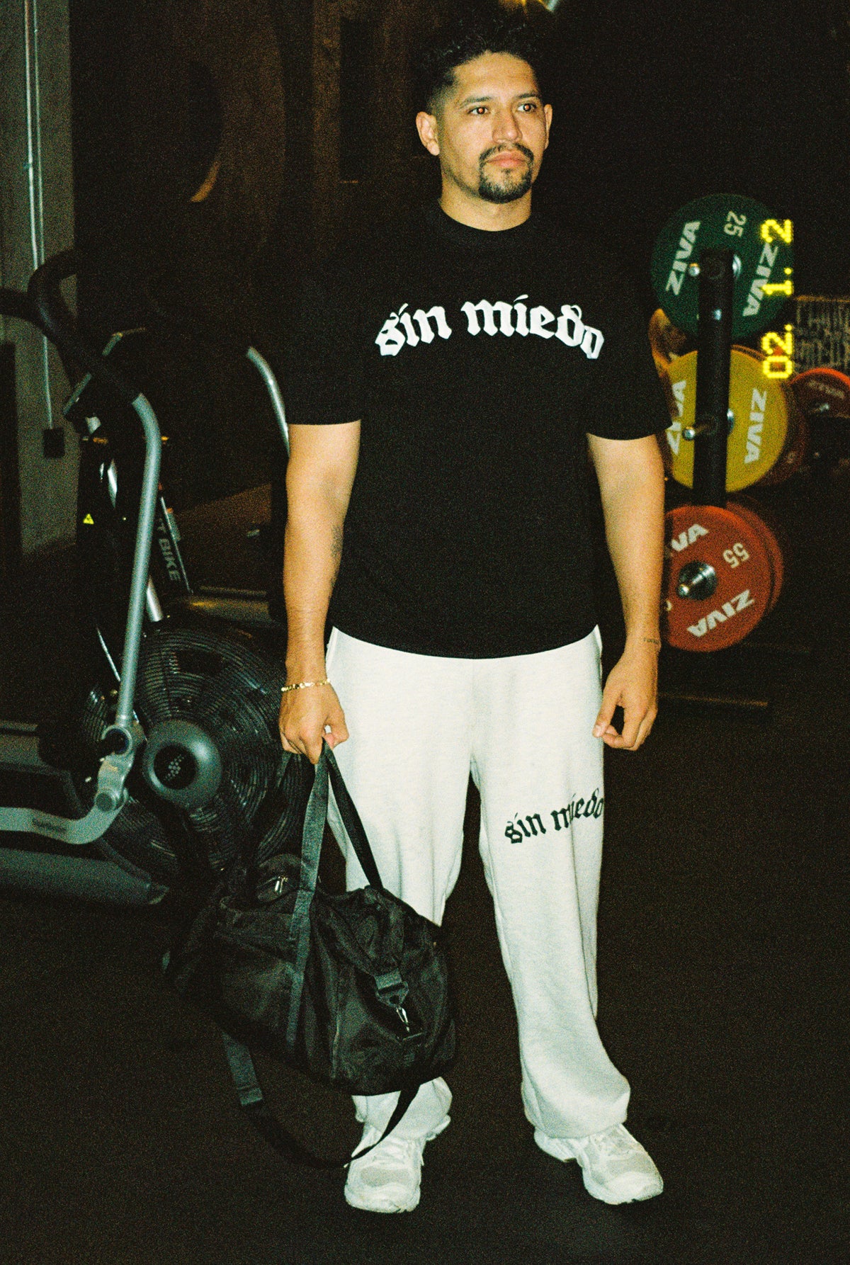 Sin Miedo front logo tee, detail