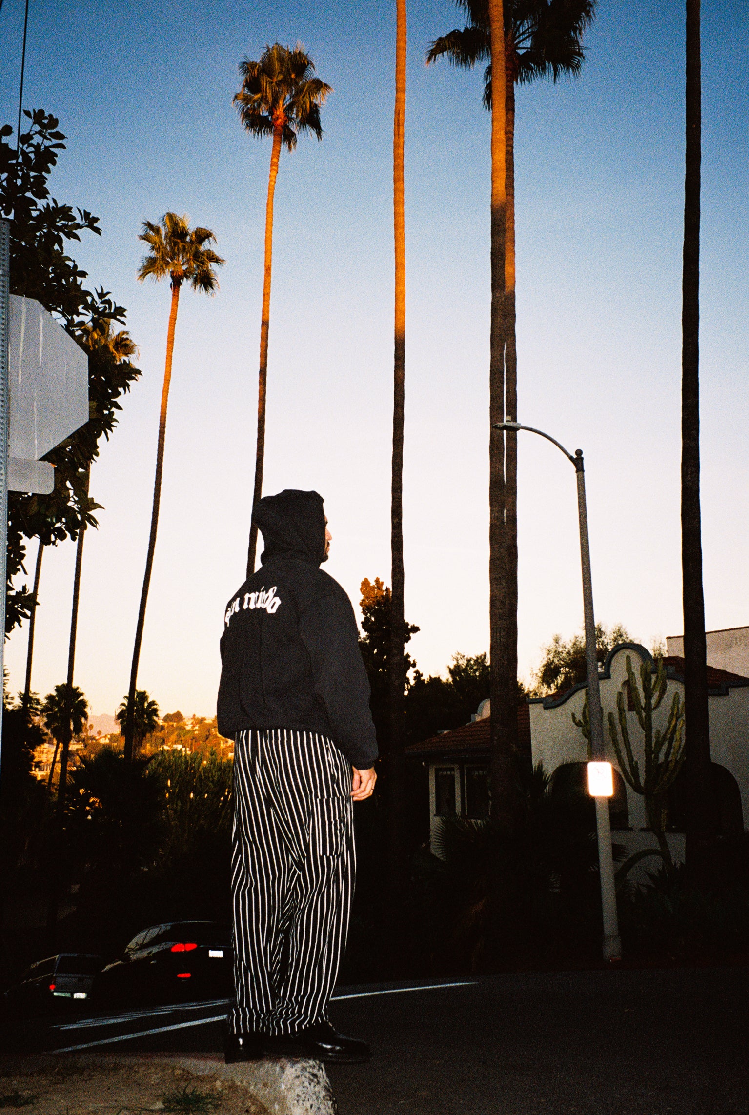 'SIN MIEDO' BACK LOGO HOODIE