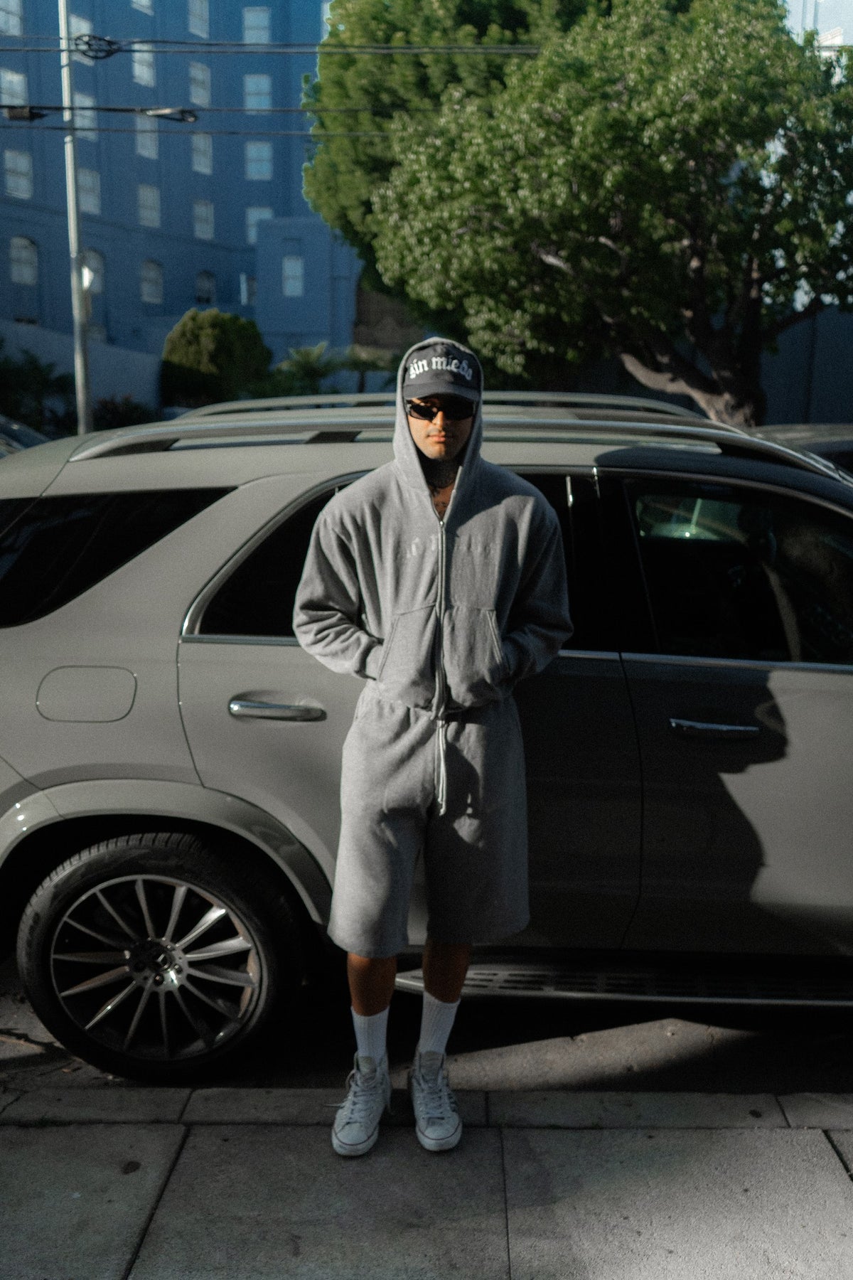 Grey Cemento wide shorts, full outfit