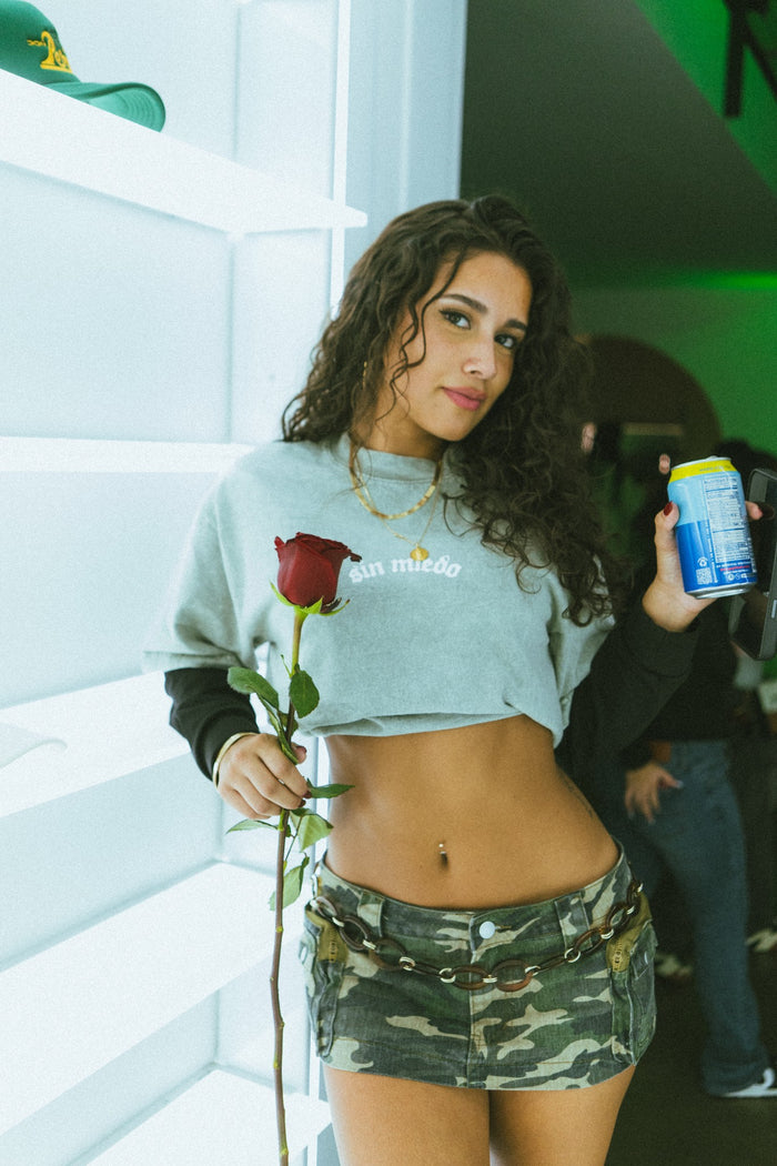 POP-UP: GREY LONG SLEEVE CROP TOP