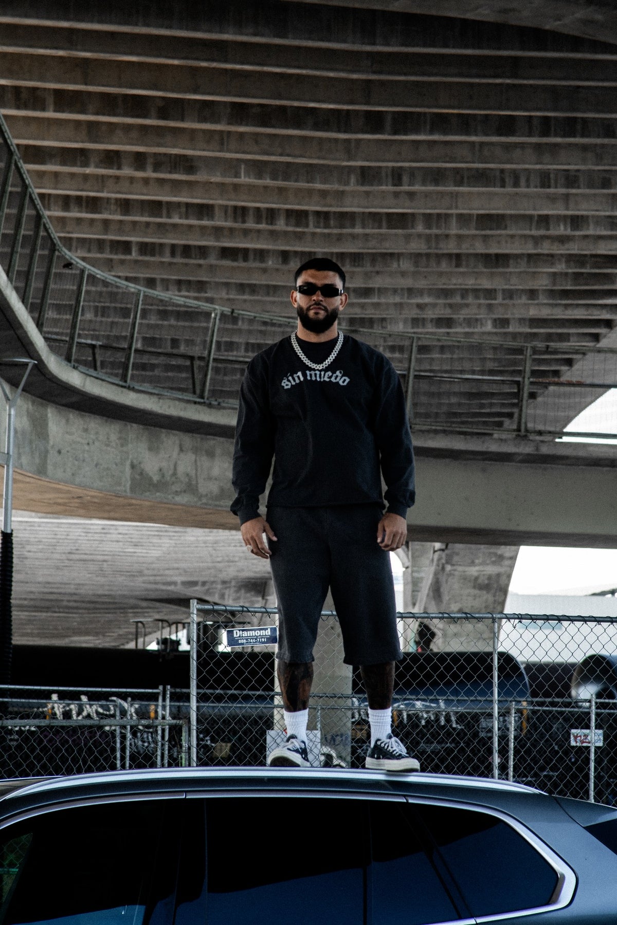 Off black Cemento crewneck, full outfit